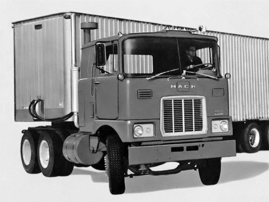  Mack F700 1962 года  (фото 1 из 6)